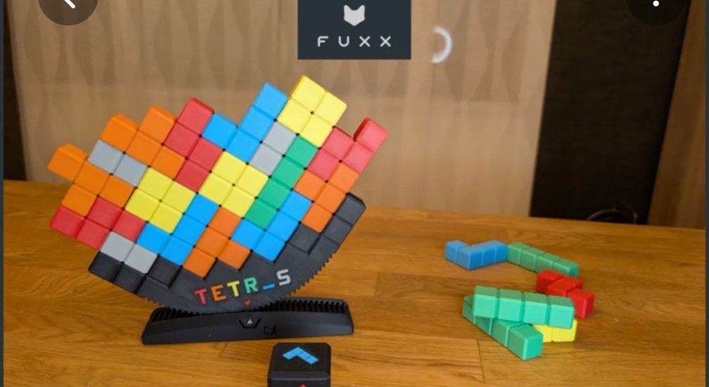 הטטריס המתנדנד