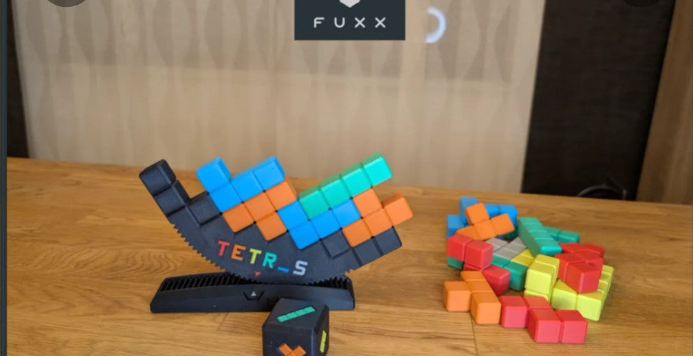 הטטריס המתנדנד