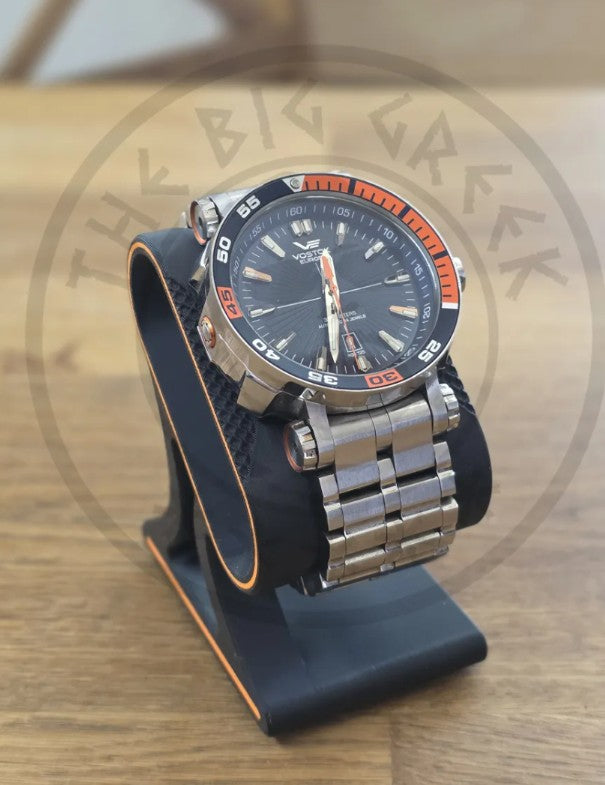 מעמד לשעון יד