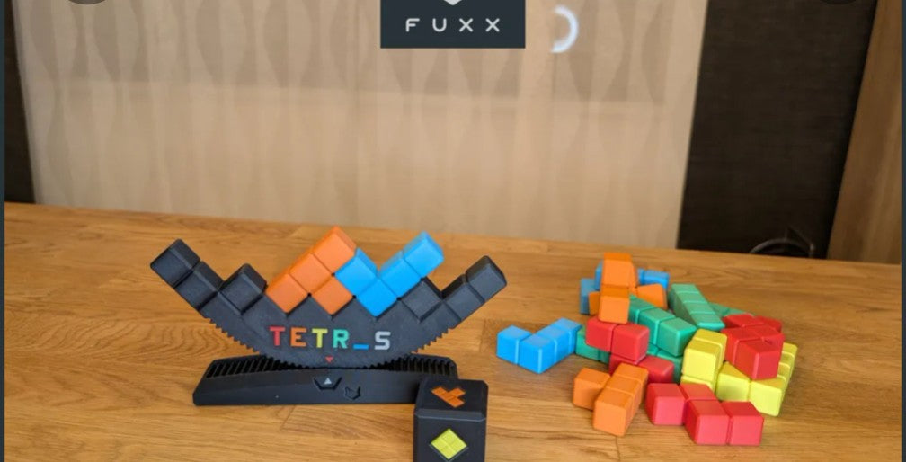 הטטריס המתנדנד