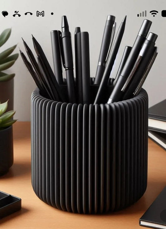 מעמד לעטים ועפרונות