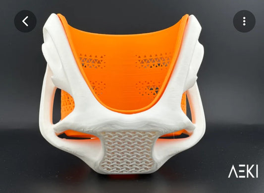 מחזיר כוסות לשולחן